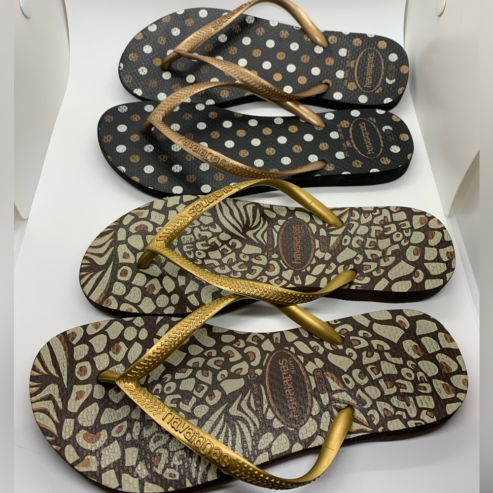 2 pairs of barely worn Havaianas flip flops